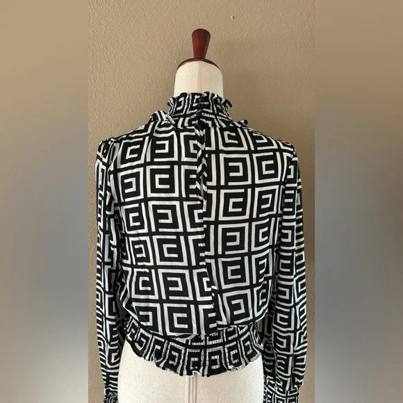 Geo black and white top with mock neck - Picture 5 of 9